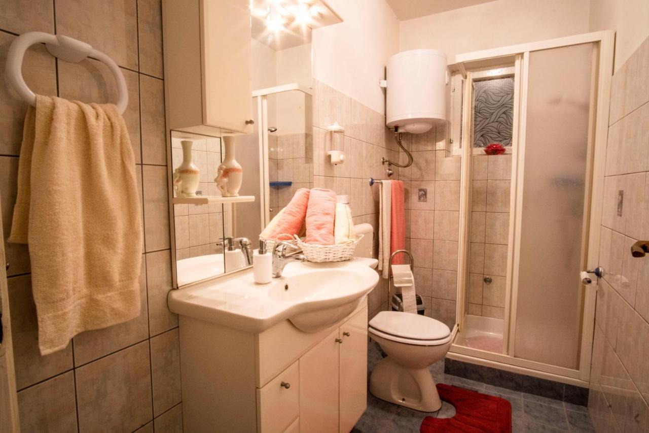 House Nada Apartman Muntić Buitenkant foto