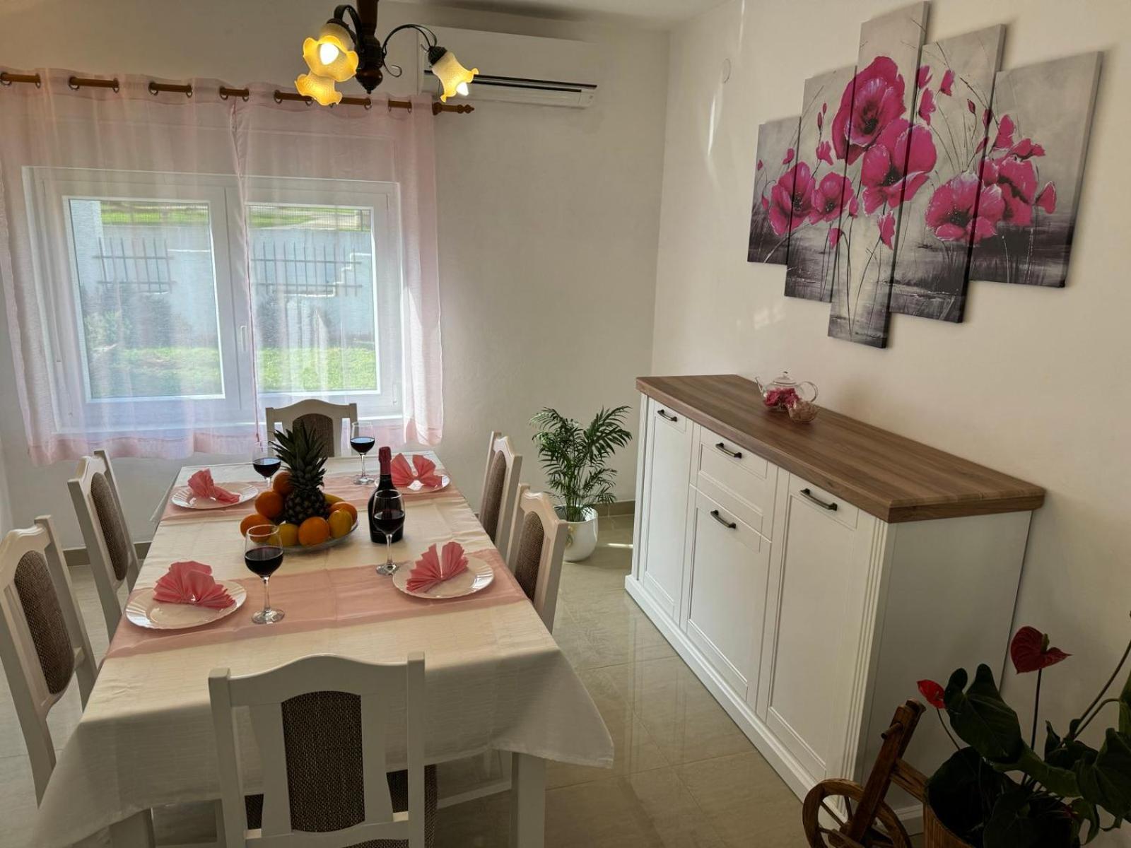 House Nada Apartman Muntić Buitenkant foto